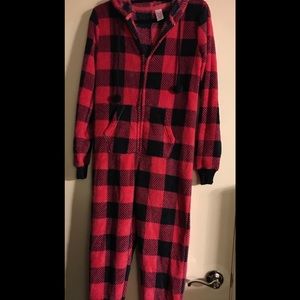 Juniors plaid PJs